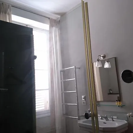 מלון Chateau Martinay קרפנטרה